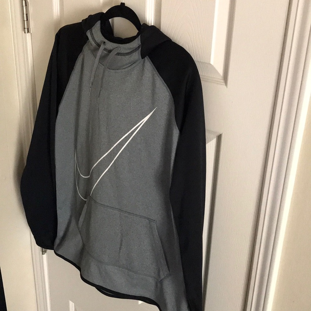 Nike warm but Lightweight Sweatshirt.
